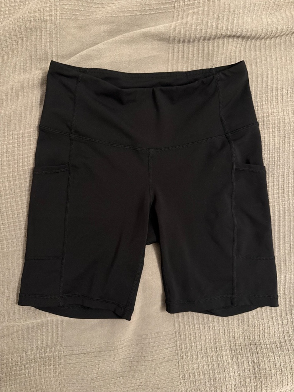 Reebok Black High-Waist Bike Shorts with Side Pockets